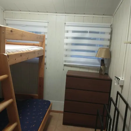 Letniskowy Agatka Holiday home Roznow